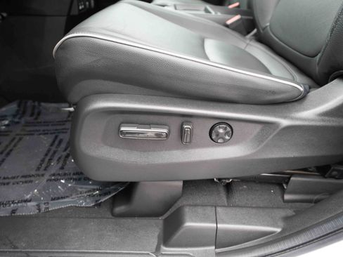 Certified 2025 Honda Odyssey Touring image 12