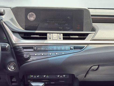 Used 2019 Lexus ES 350 w/ Premium Package FWD image 18