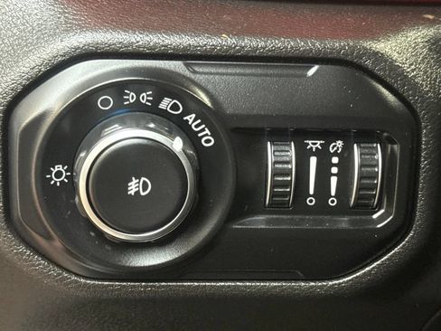Used 2019 Jeep Wrangler Unlimited Rubicon AWD/4WD image 22