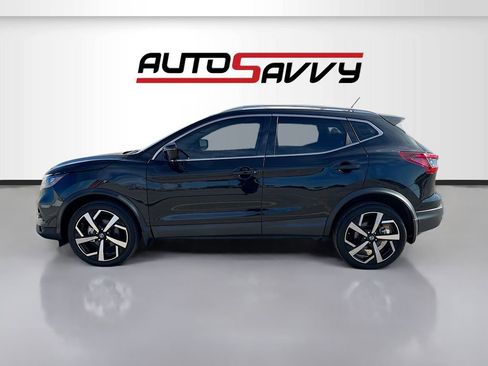 Used 2021 Nissan Rogue Sport SL w/ Premium Package FWD image 4
