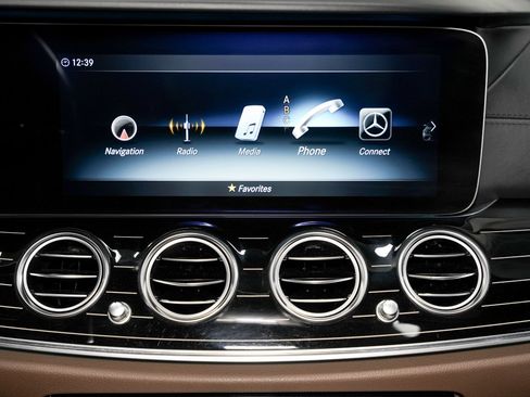 Used 2020 Mercedes-Benz E 63 AMG S image 42
