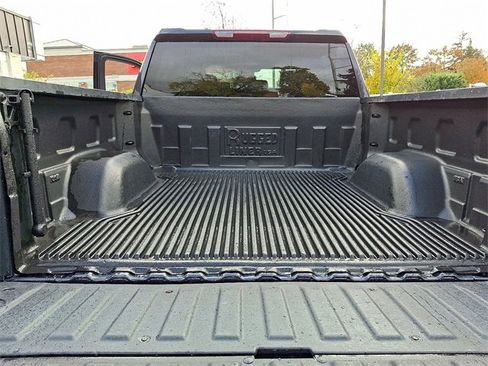 Used 2025 GMC Sierra 1500 SLT image 28