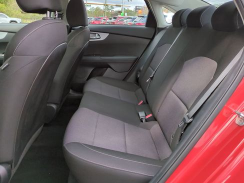 Certified 2022 Kia Forte LXS w/ LXS Technology Package image 13