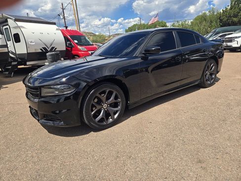 Used 2019 Dodge Charger R/T RWD image 4