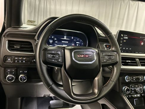 Used 2024 GMC Yukon AT4 w/ Technology Package image 15