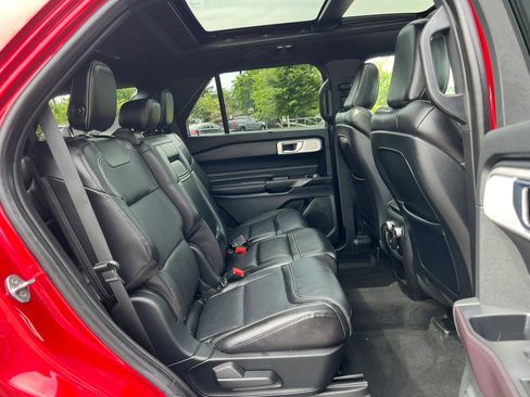 Used 2020 Ford Explorer ST w/ Premium Technology Package AWD/4WD image 19