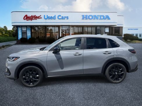 Used 2024 Honda HR-V Sport image 2
