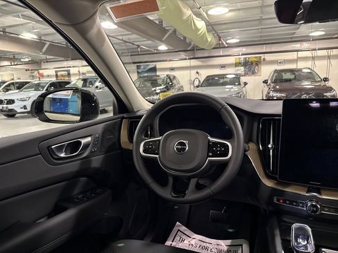 Used 2026 Volvo XC60 B5 Plus w/ Climate Package AWD/4WD image 23