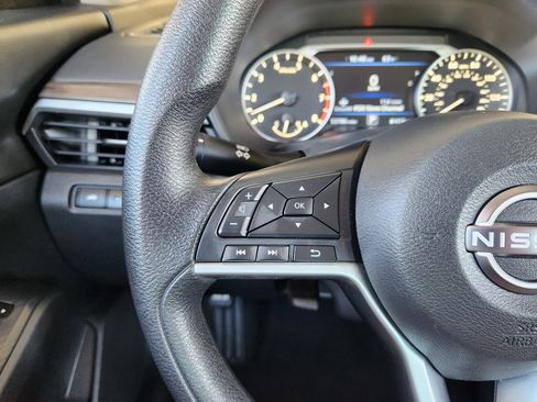 Used 2024 Nissan Altima 2.5 SV image 30