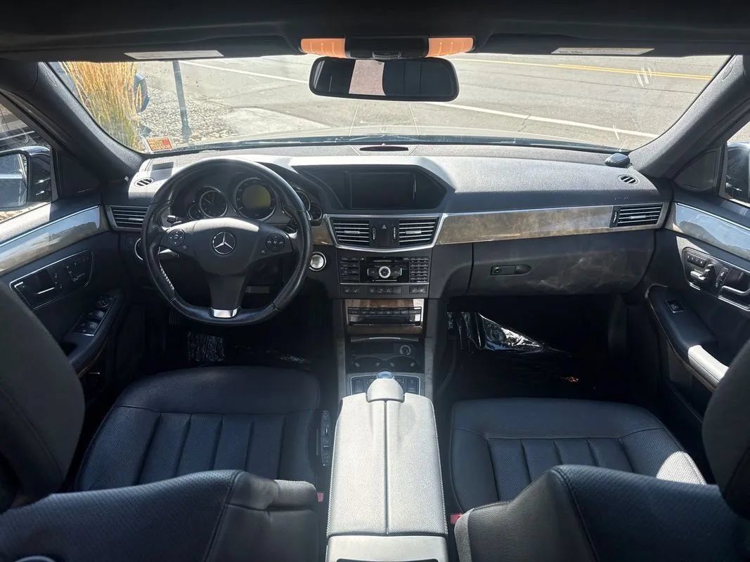 Used 2011 Mercedes-Benz E 550 4MATIC Sedan w/ Premium 2 Pkg image 13
