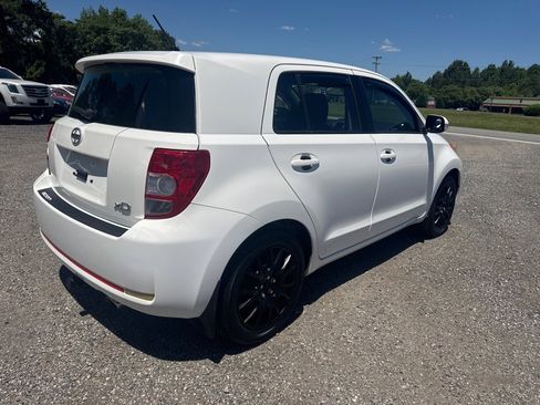 Used 2011 Scion xD FWD image 11