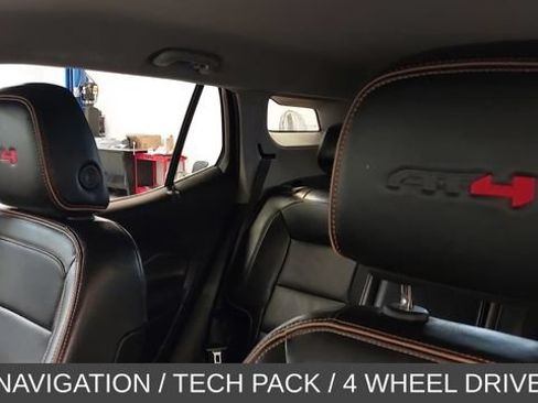 Used 2024 GMC Terrain AT4 w/ Tech Package AWD/4WD image 27