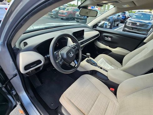 Used 2023 Honda HR-V LX image 16
