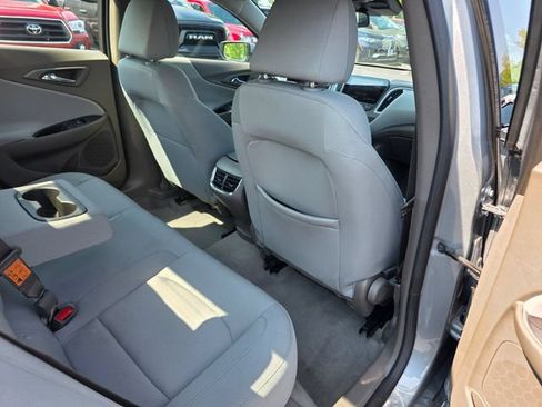 Used 2023 Chevrolet Malibu LT FWD image 12