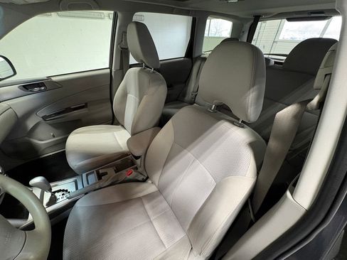 Used 2013 Subaru Forester 2.5X Premium w/ All-Weather Pkg image 22