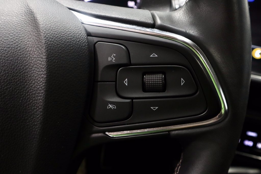 Used 2023 Buick Envision Essence w/ Sport Touring Package AWD/4WD image 29