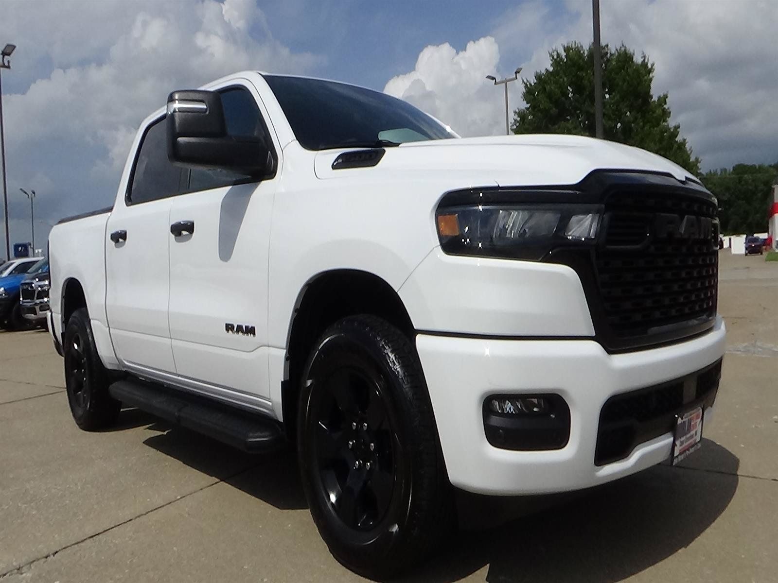 Used 2025 RAM 1500 Tradesman w/ Night Edition AWD/4WD image 4