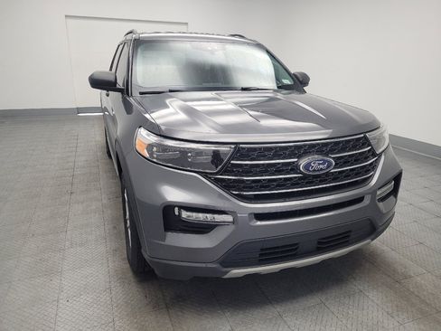 Used 2023 Ford Explorer XLT w/ Equipment Group 202A AWD/4WD image 14