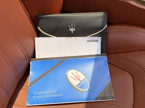 Used 2017 Maserati Quattroporte S GranLusso Q4 AWD/4WD image 31