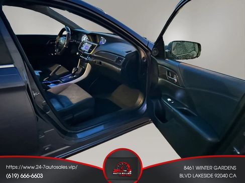 Used 2017 Honda Accord EX image 26