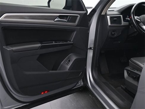 Used 2021 Volkswagen Atlas SEL image 17