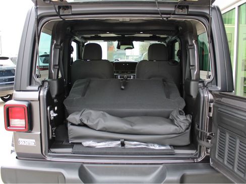 New 2026 Jeep Wrangler Sport S image 30