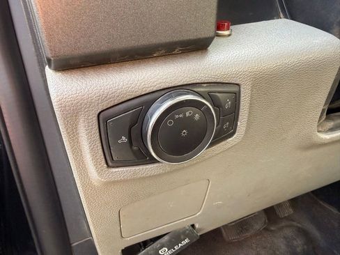 Used 2019 Ford F550 4x4 Regular Cab Super Duty image 9