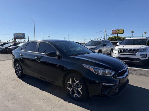 Used 2021 Kia Forte LXS image 9