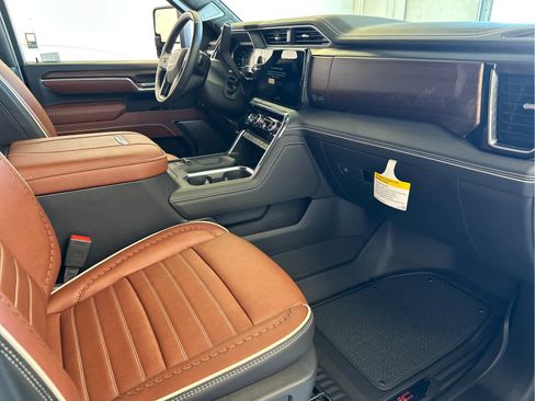 New 2025 GMC Sierra 2500 Denali Ultimate image 33