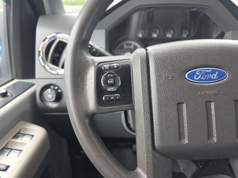 Used 2014 Ford F550 4x4 Crew Cab Super Duty image 27