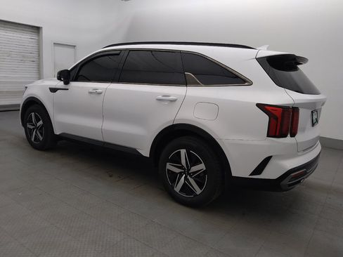 Used 2022 Kia Sorento S FWD image 3