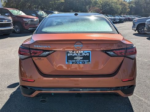 Used 2025 Nissan Sentra SR w/ SR Premium Package image 4