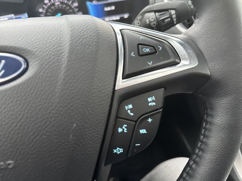 Used 2024 Ford Edge SEL w/ Convenience Package image 13