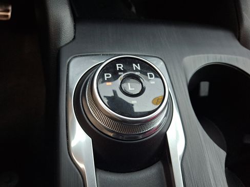 Certified 2023 Ford Escape ST-Line Elite AWD/4WD image 18
