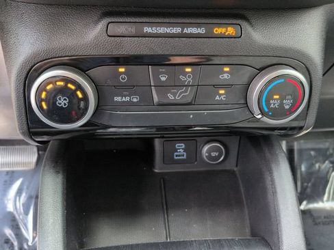 Used 2021 Ford Escape SE w/ SE Sport Appearance Package AWD/4WD image 18
