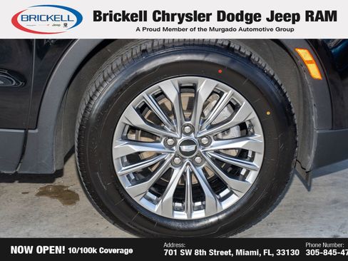 Used 2025 Cadillac XT4 Premium Luxury image 40