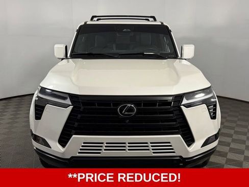 Used 2024 Lexus GX 550 w/ Accessory Package (Z1) image 2