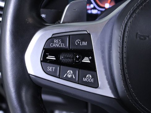 Used 2022 BMW X7 M50i image 28