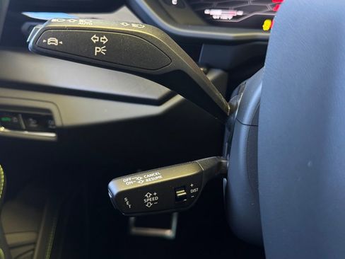 Used 2022 Lamborghini Urus image 12