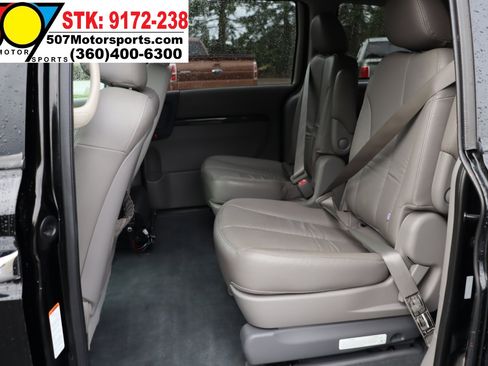 Used 2012 Kia Sedona EX w/ Luxury Pkg image 14