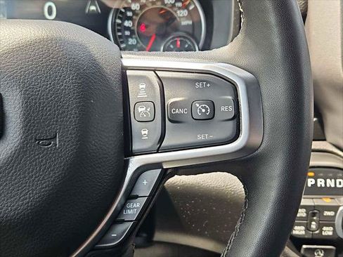 Used 2025 RAM 1500 Big Horn AWD/4WD image 9