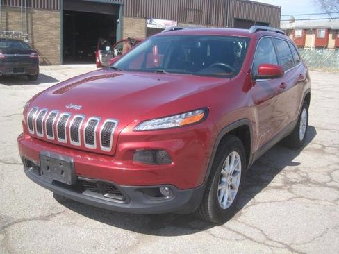 Used 2015 Jeep Cherokee Latitude w/ Cold Weather Group image 1
