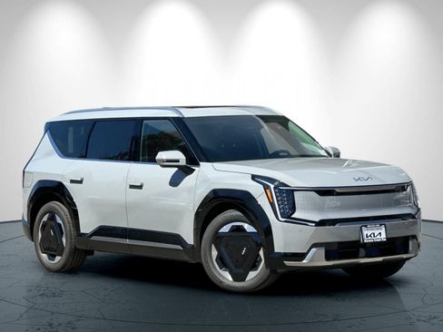 New 2026 Kia EV9 Land AWD/4WD image 2