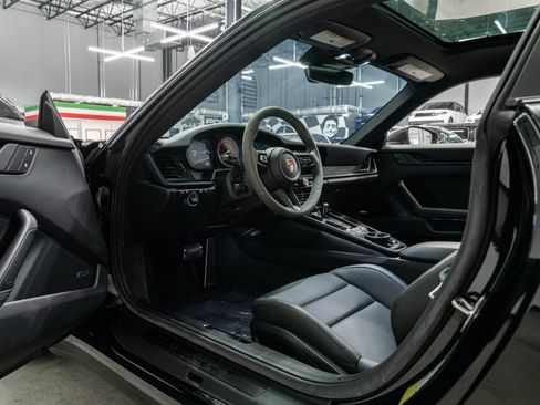 Used 2024 Porsche 911 Carrera T RWD image 22