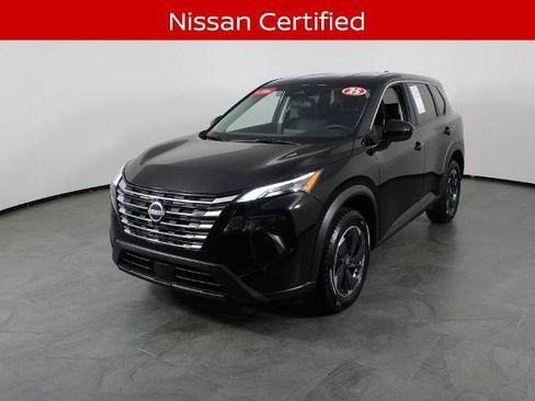 Certified 2025 Nissan Rogue SV AWD/4WD image 2