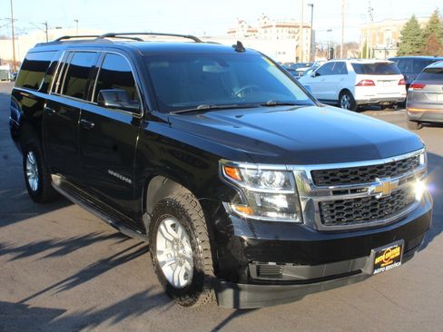 Used 2020 Chevrolet Suburban LS image 4