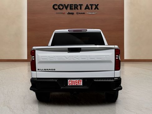 Used 2023 Chevrolet Silverado 1500 W/T w/ Z71 Off-Road Package AWD/4WD image 4