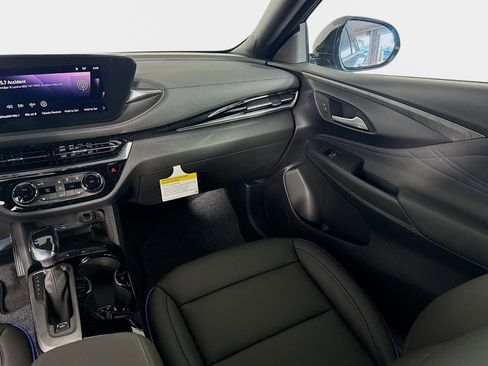 New 2026 Buick Envista Sport Touring w/ Convenience I Package FWD image 23