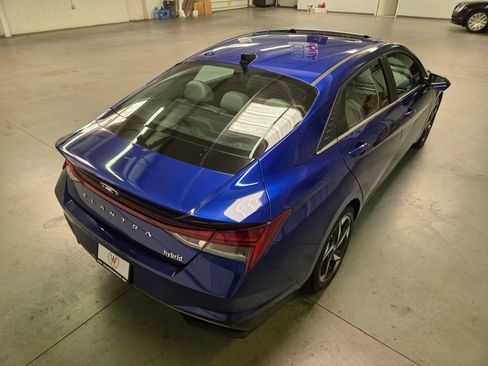 Used 2023 Hyundai Elantra Limited FWD image 7
