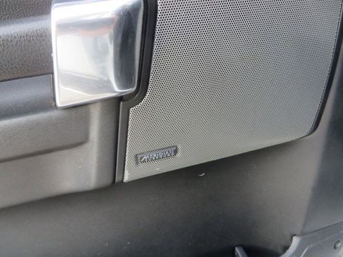 Used 2016 Land Rover LR4 HSE Silver Edition image 14